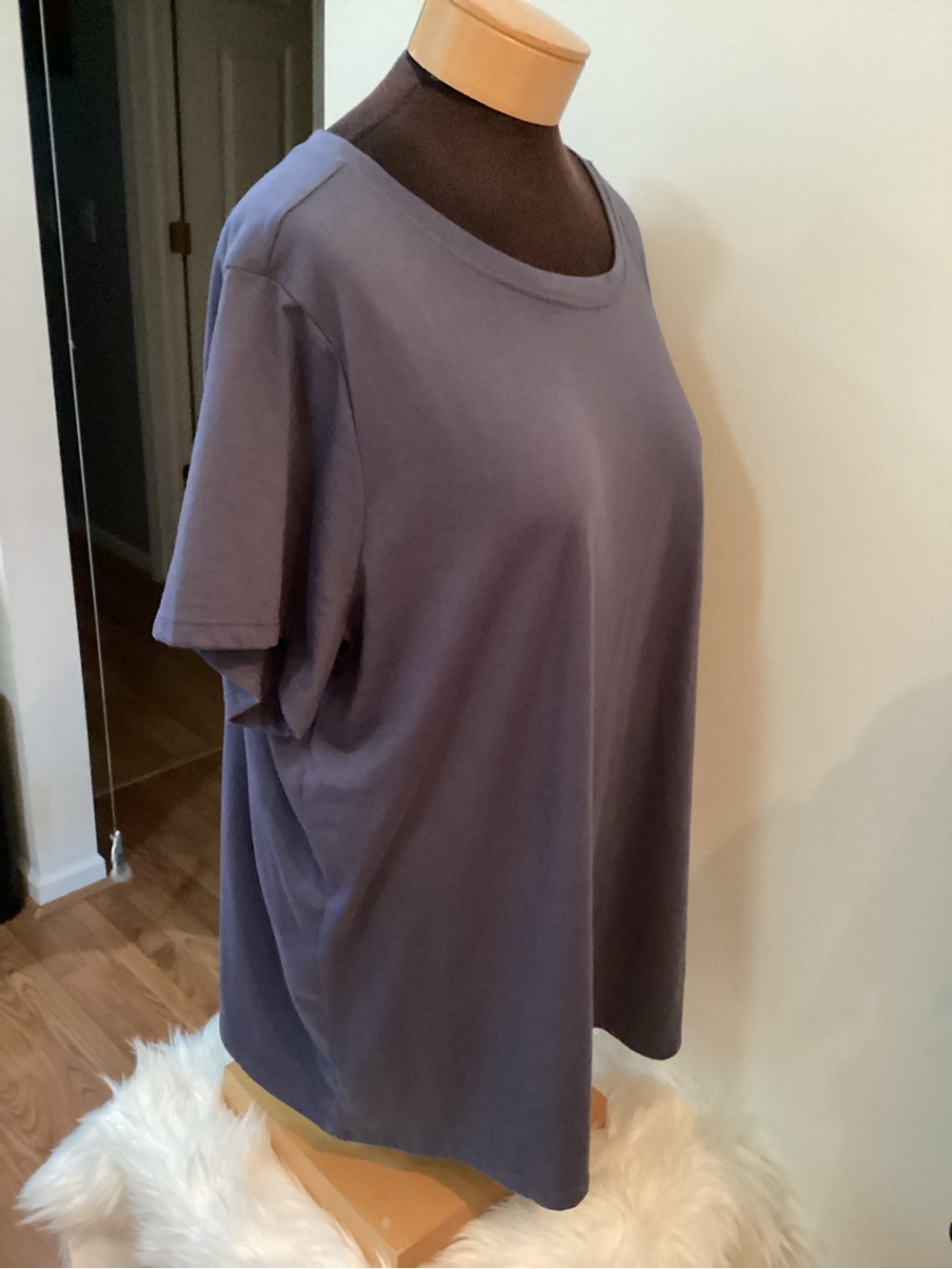 Torrid Classic Fit purplish blue Tee Size 3 Plus Size Soft Casual Top - Picture 5 of 10
